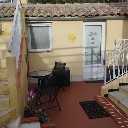 Studio Du Soleil Rez De Jardin Avec Parking Gratuit Vence Kültér fotó